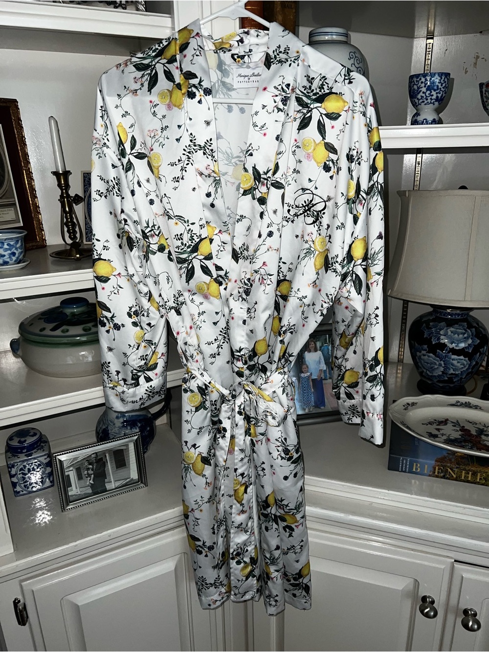 Monique Lhuillier womens Lemon Print Robe in White & Yellow with “B” monogram